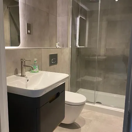 Icona - Luxury 2 Bed Penthouse Apartment