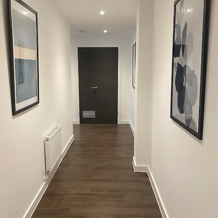 Icona - Luxury 2 Bed Penthouse דירה יורק